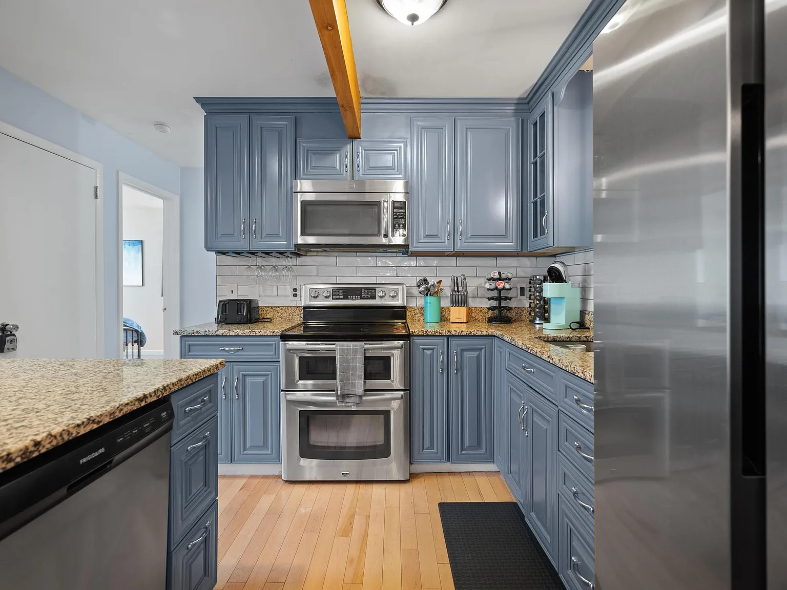 5 bed, 1512 sqft, $2,650 — Photo 4