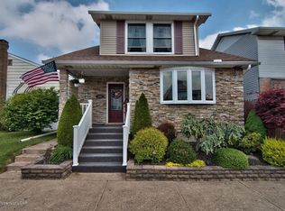 405 Carleton Ave, Hazleton, PA 18201