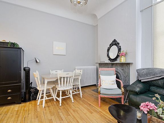 4th image of 311 Lisgar St #1017517