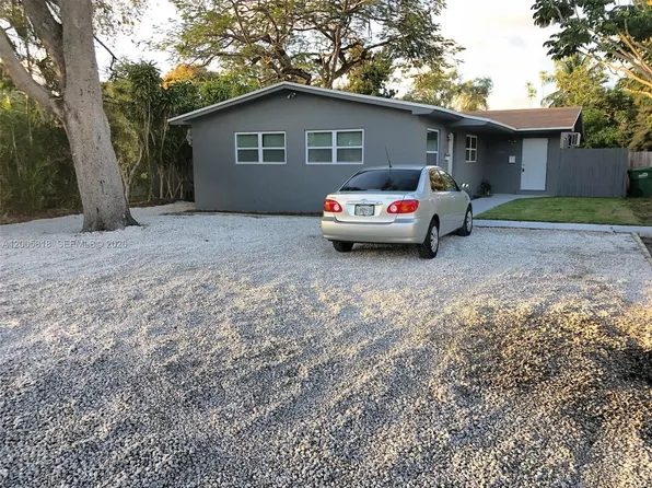 2465 NE 183rd St #0, Aventura, FL 33160