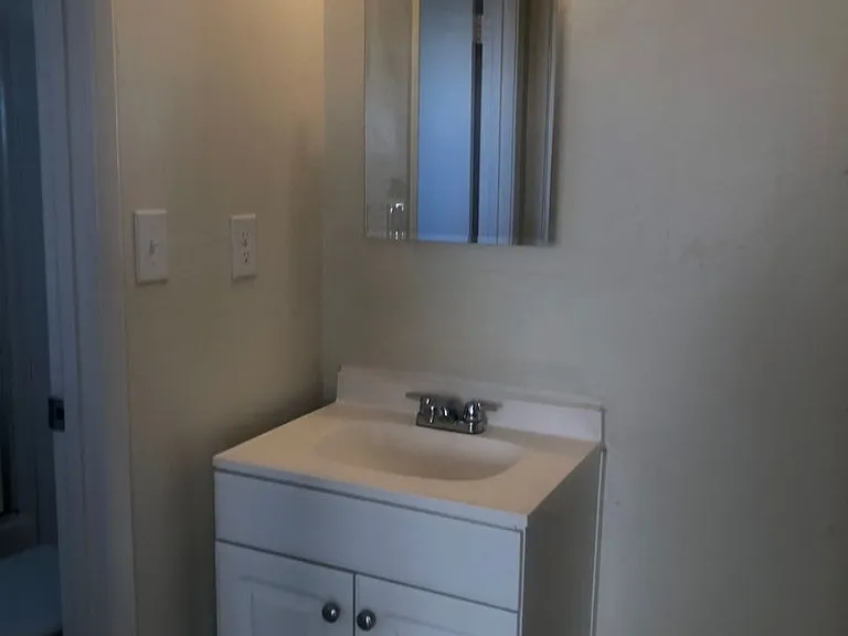 380 Lake Blvd — Photo 8