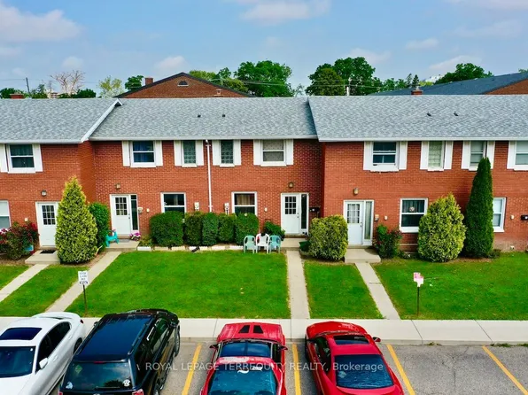 39 Orchard Pl, Chatham Kent, ON N7M 1A7