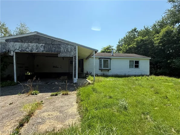 3066 State Route 7 N, Pierpont, OH 44082