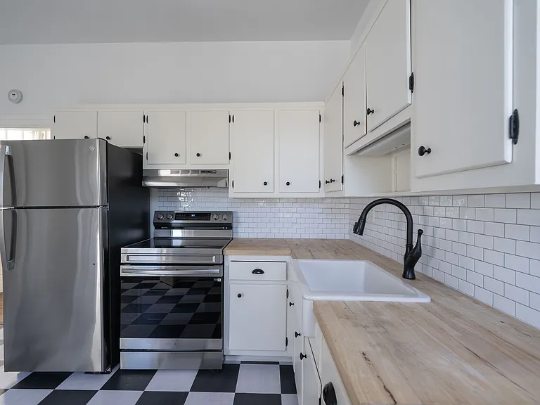 8 John St #1B — Photo 7