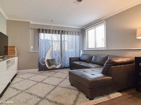 5th image of 704 Circle Dr