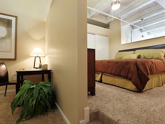 East 8 Lofts apartment layout