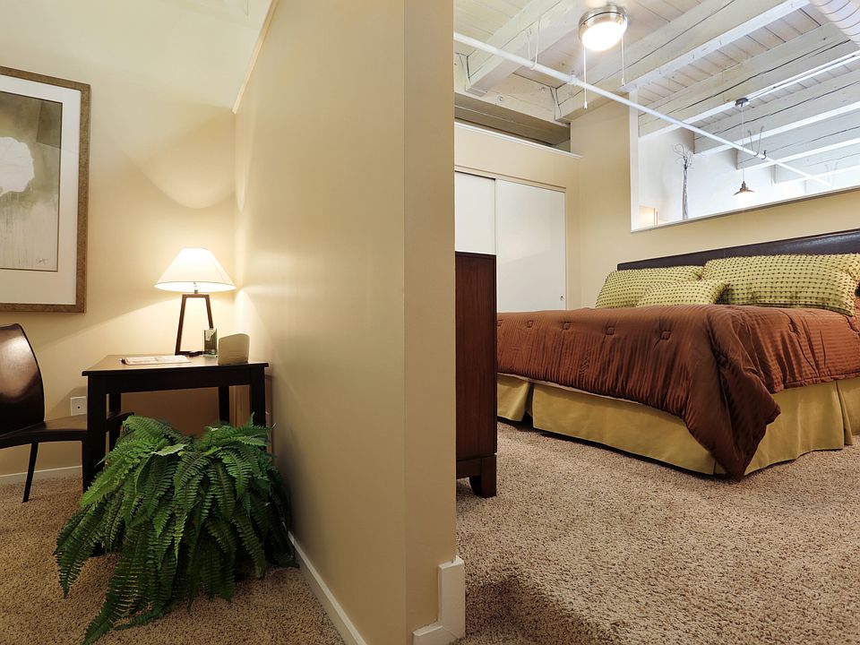 East 8 Lofts apartment layout