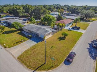 3610 Schwalbe Dr, Sarasota, FL 34235