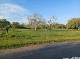 2915 Carr Rd, Beeville, TX 78102