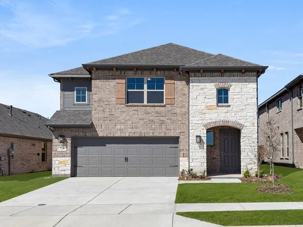 731 Hidden Feather Dr, Lavon, TX 75166