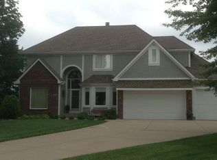 5513 Pflumm Rd, Shawnee, KS 66216