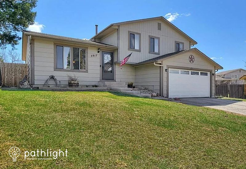 1st image of 3917 Ruskin Pl N