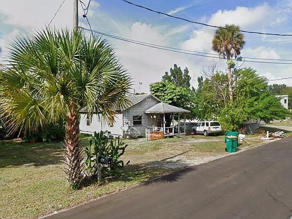 3rd image of 63 SW Shannon Ave