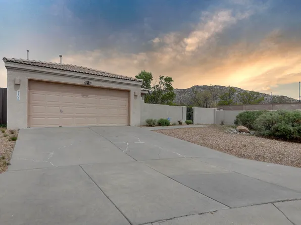 200 Serenity Ct SE, Albuquerque, NM 87123