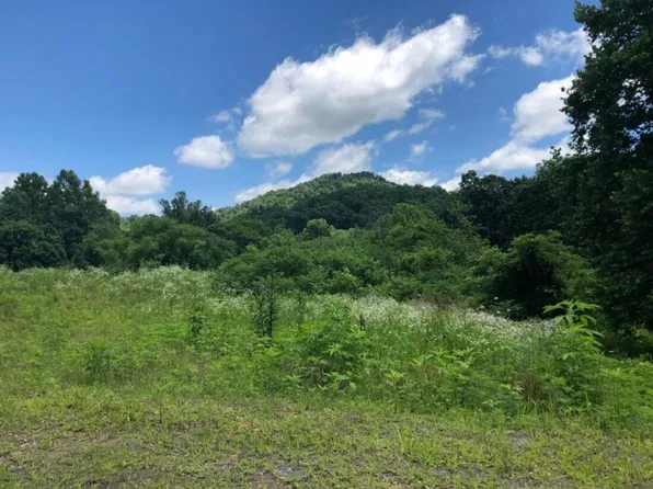 2251 S Highway 421, Manchester, KY 40962