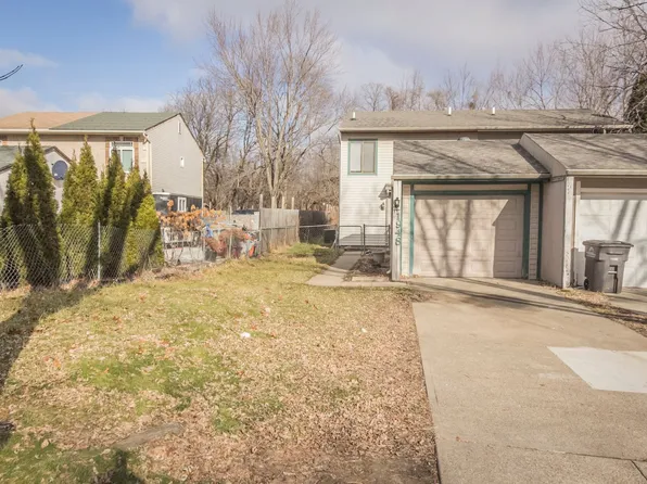 1948 E Bell Ave, Des Moines, IA 50320
