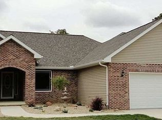 30539 Tyrrell Rd, Mackinaw, IL 61755