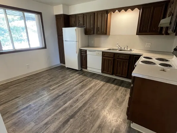 Whispering Pines Apartments