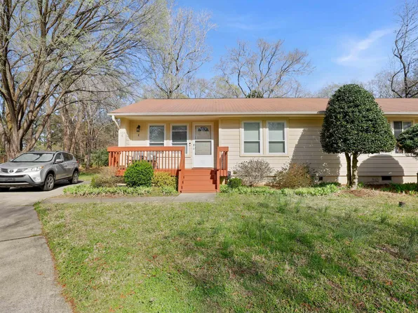 103 Westview Dr APT C, Carrboro, NC 27510