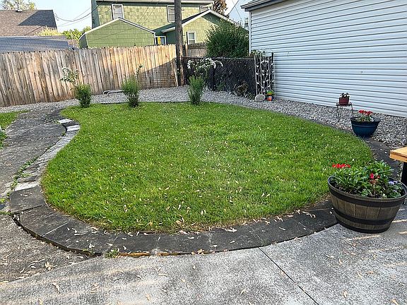 5th image of 135 Orchard Dr
