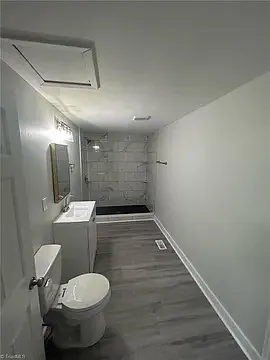212 N Spring St #A — Photo 13