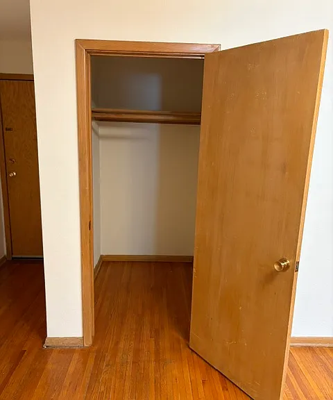 walk-in closet, BR