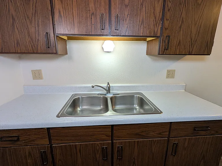 Southview Apartments — Photo 11