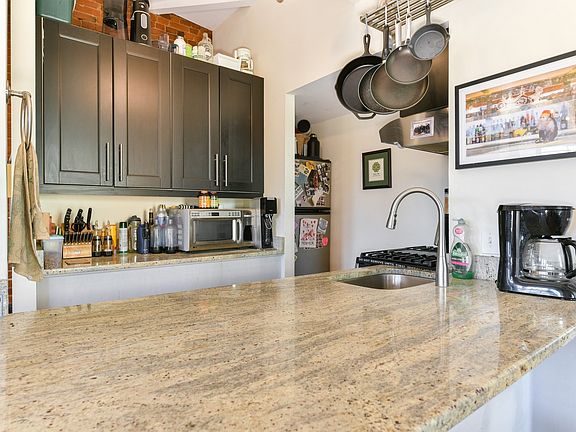 5th image of 504 Massachusetts Ave #3