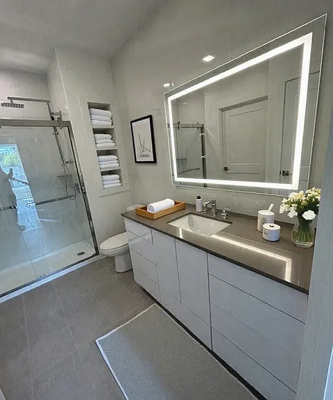 Residences at Sharon Gallery — Photo 86