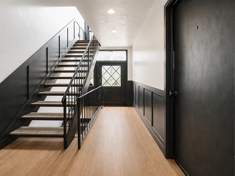 All New Luxury Living In Plymouth — Photo 30
