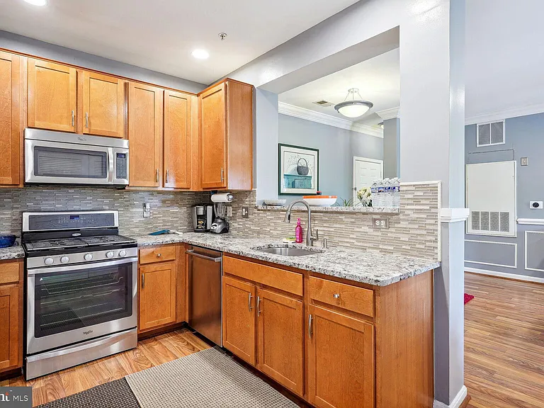 4850 Eisenhower Ave #205 — Photo 6