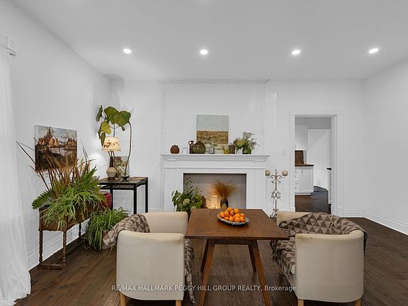 5th image of 11 Frances St N