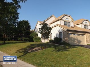 3142 Carriage Way Dr, Arlington Heights, IL 60004