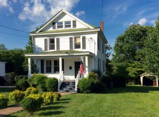 418 Morningside Dr, Lexington, VA 24450