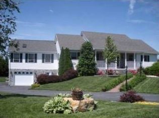 255 Wheatleys Farm Dr, Clayton, DE 19938