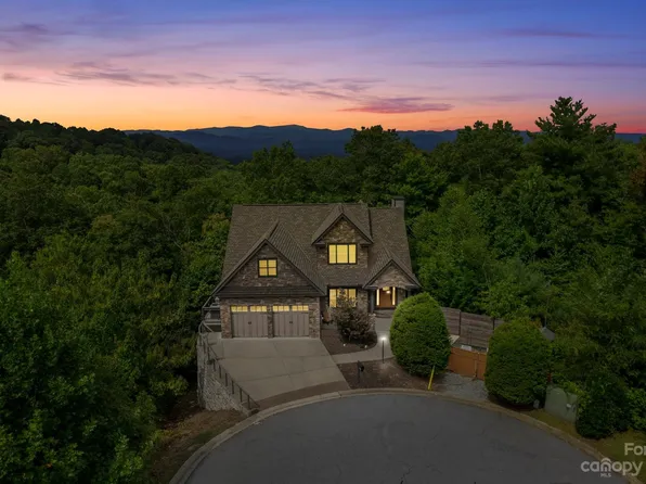 109 Wood Owl Ct, Hendersonville, NC 28791