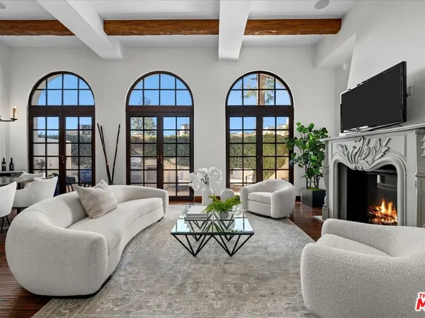 11937 W Sunset Blvd APT 13, Los Angeles, CA 90049