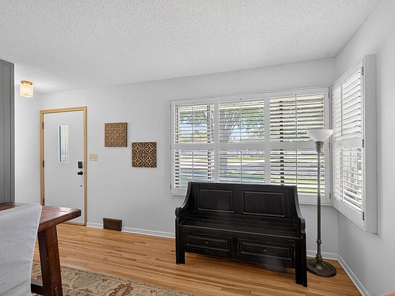 5th image of 1125 7th Ave SW
