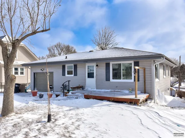 4725 S 47th St, Omaha, NE 68117