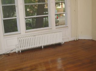 102 S Lake Ave APT 8, Albany, NY 12208