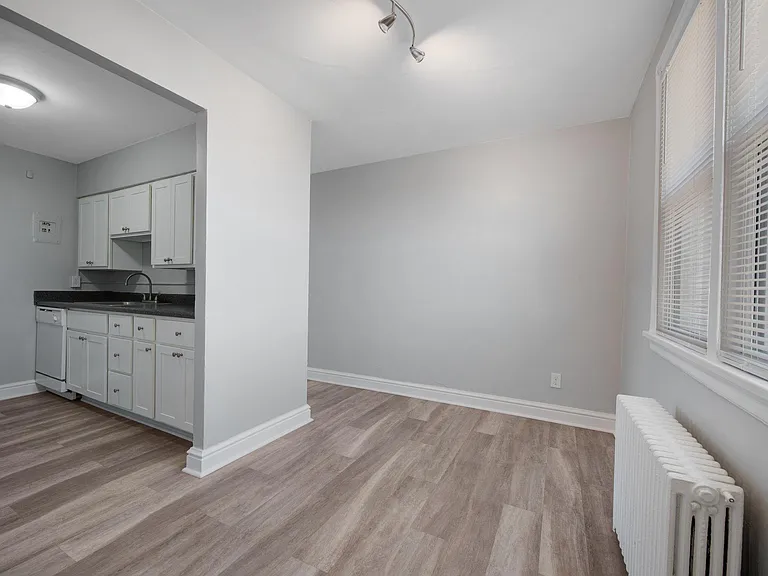 Southcrest Heights — Photo 21