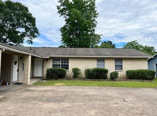 104 Gatewood Ln, Lufkin, TX 75904