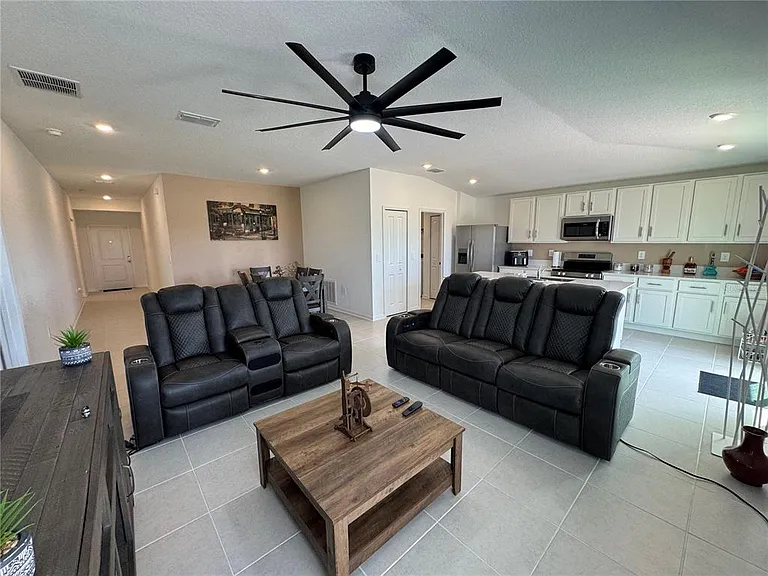 2405 Bluestone Rd — Photo 7