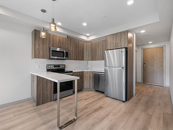 4th image of 345 Dougall Rd N #325