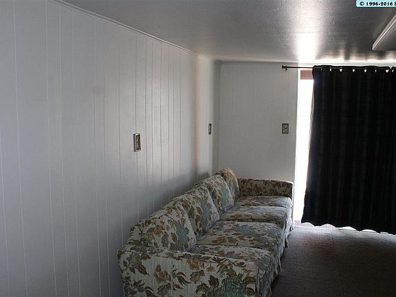 3rd image of 1217 N Grant St