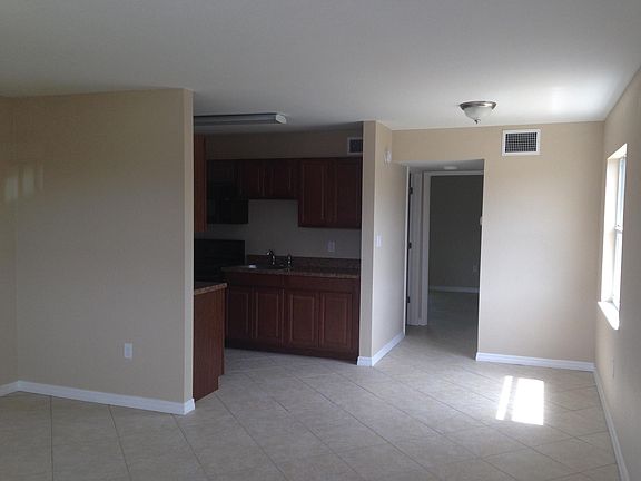 4th image of 309 S Mars Ave