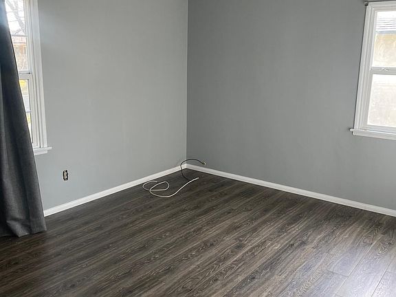 5th image of 1340 W 31st St