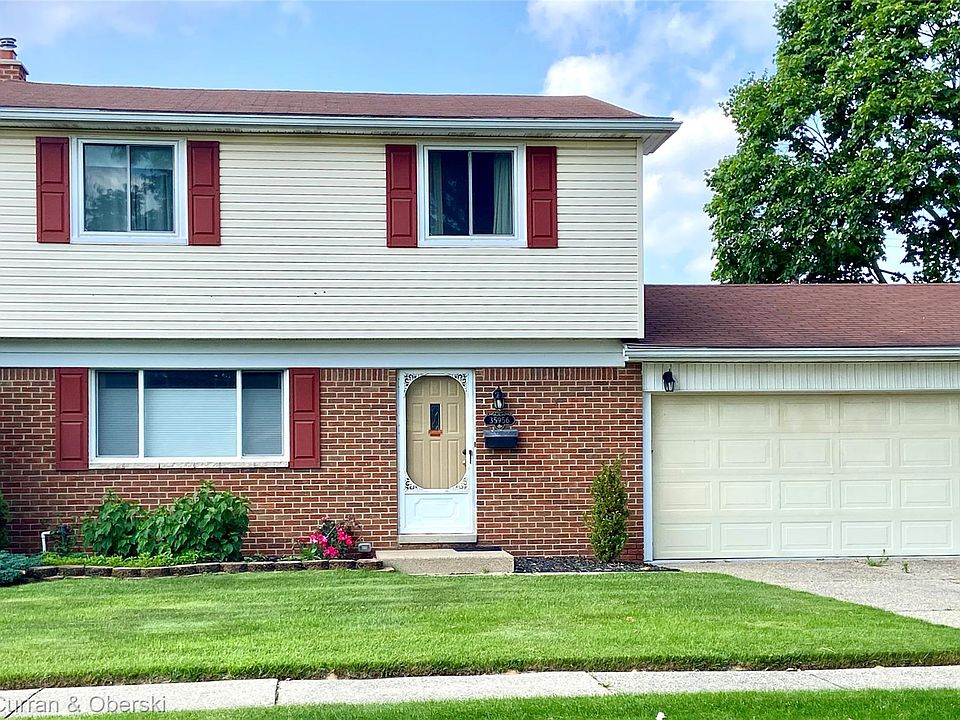 1st image of 35956 Fernwood St