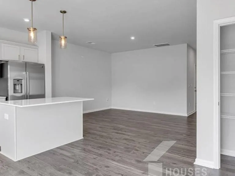 314 Abingdon Way — Photo 8