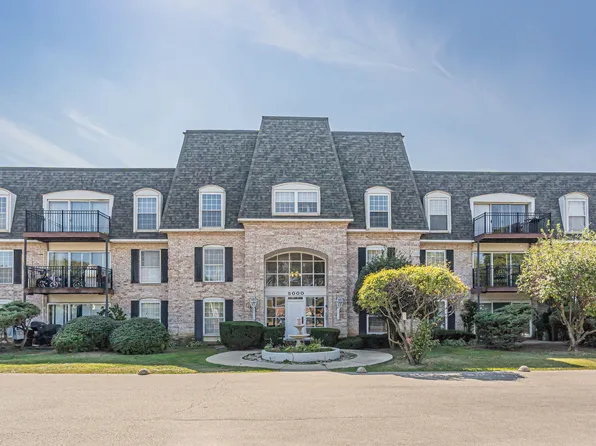 5000 Carriageway Dr APT 201, Rolling Meadows, IL 60008